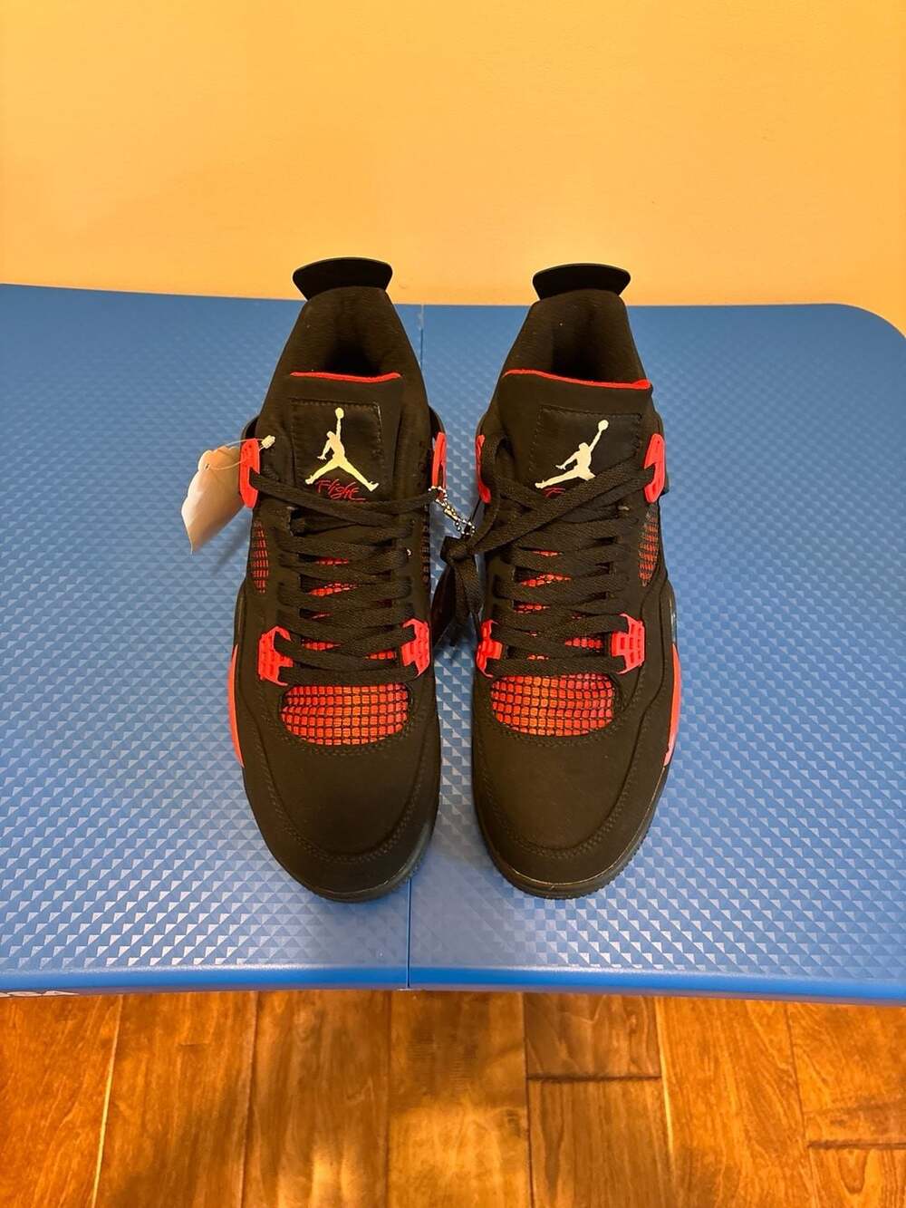 Air Jordan 4 Retro Red Thunder Size 10
